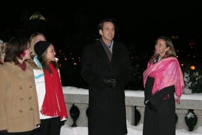 Governor Pawlenty, First Lady Mary Pawlenty and the Twin Cities Partners in Praise Girls Choir light...